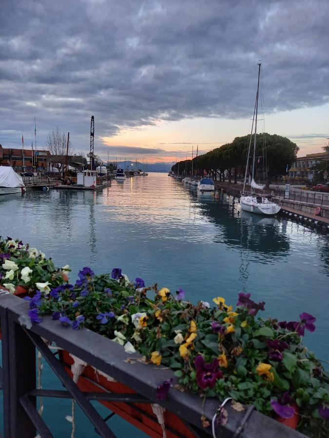 Il Nido Della Civetta Villa Sirmione Eksteriør billede