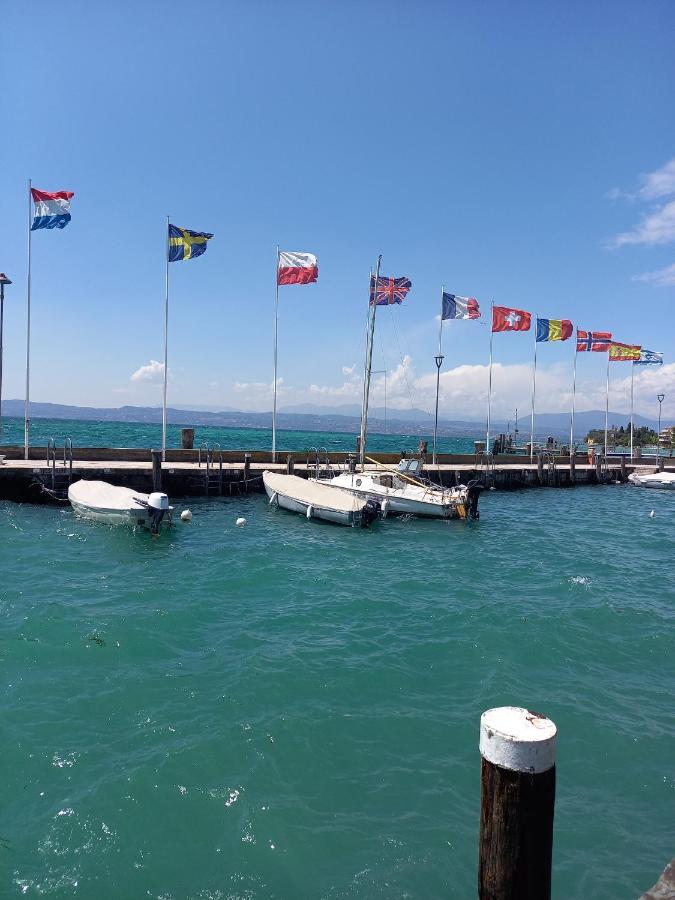 Il Nido Della Civetta Villa Sirmione Eksteriør billede