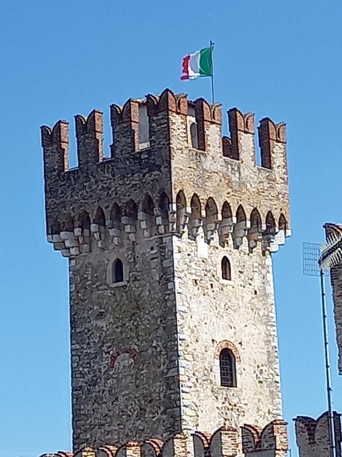 Il Nido Della Civetta Villa Sirmione Eksteriør billede